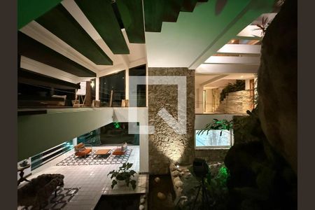 Sala de casa para alugar com 5 quartos, 1000m² em Joá, Rio de Janeiro