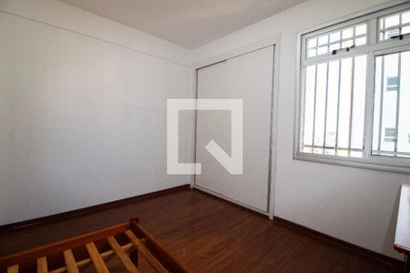 Quarto 01  de apartamento para alugar com 2 quartos, 80m² em Nova Suíça, Belo Horizonte