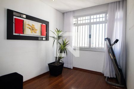 Sala  de apartamento para alugar com 2 quartos, 80m² em Nova Suíça, Belo Horizonte
