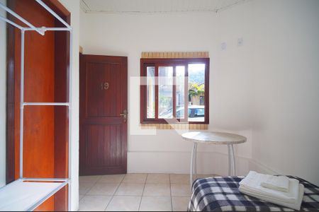 Sala/Quarto de kitnet/studio para alugar com 1 quarto, 20m² em Vila Nova, Novo Hamburgo