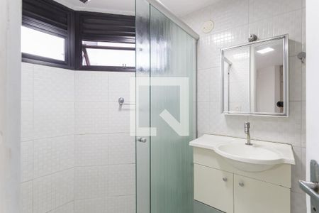 Banheiro de apartamento para alugar com 1 quarto, 45m² em Itaim Bibi, São Paulo