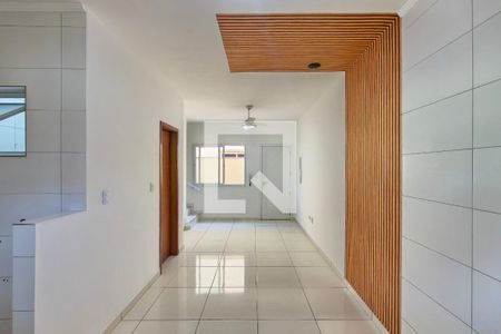 Sala/Cozinha de casa de condomínio para alugar com 2 quartos, 55m² em Vila Sonia, Praia Grande