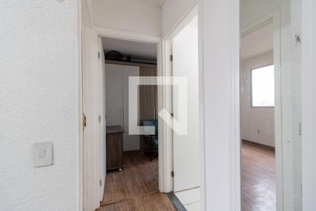 Corredor de apartamento para alugar com 2 quartos, 41m² em Cavalhada, Porto Alegre