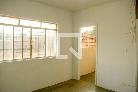 Casa para alugar com 3 quartos, 90m² em Setor Leste Universitário, Goiânia