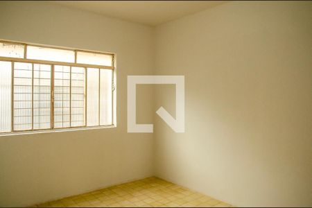 Casa para alugar com 3 quartos, 90m² em Setor Leste Universitário, Goiânia