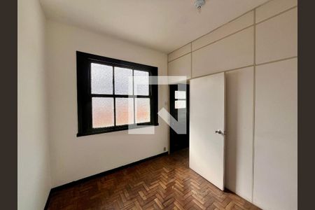 Apartamento à venda com 4 quartos, 120m² em Sagrada Família, Belo Horizonte