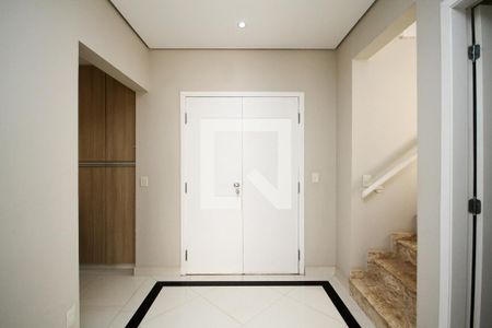 Hall Entrada de casa de condomínio para alugar com 4 quartos, 189m² em Jardim Passargada I, Cotia