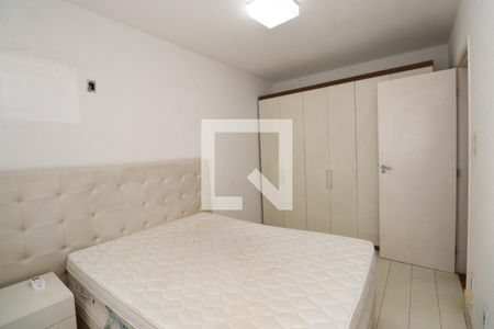 Quarto 1 de apartamento para alugar com 2 quartos, 80m² em Costa Azul, Salvador