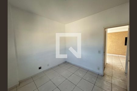 Quarto 1 de apartamento para alugar com 2 quartos, 54m² em Vila Valqueire, Rio de Janeiro