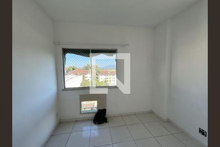 Quarto 1 de apartamento para alugar com 2 quartos, 54m² em Vila Valqueire, Rio de Janeiro