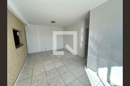 Sala de apartamento para alugar com 2 quartos, 54m² em Vila Valqueire, Rio de Janeiro
