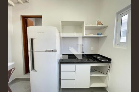 Studio Sala/Cozinha de kitnet/studio para alugar com 1 quarto, 24m² em Cidade São Francisco, São Paulo