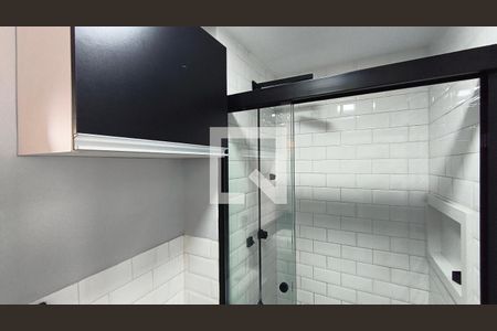 Banheiro de kitnet/studio para alugar com 1 quarto, 35m² em Cambuci, São Paulo