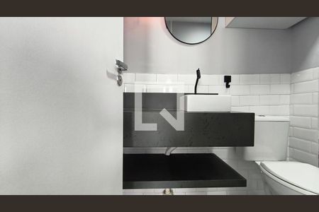 Banheiro de kitnet/studio para alugar com 1 quarto, 35m² em Cambuci, São Paulo
