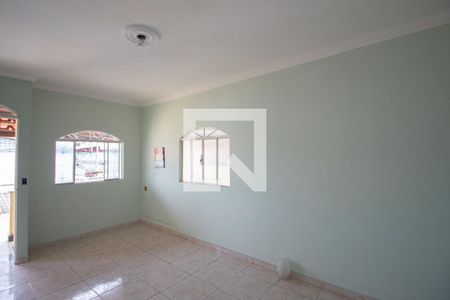 Sala de casa à venda com 4 quartos, 180m² em Pedra Azul, Contagem