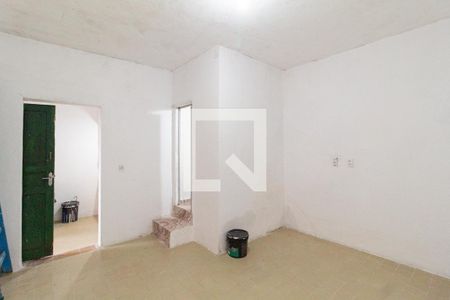 Casa para alugar com 1 quarto, 30m² em Vila Creti, Carapicuíba