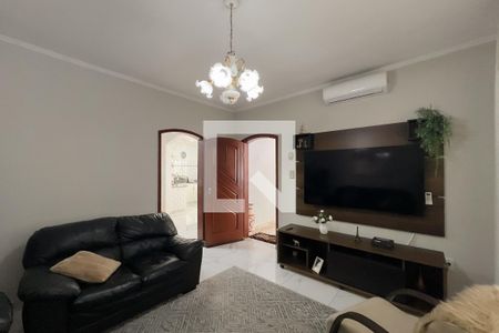 Casa à venda com 3 quartos, 280m² em Santa Cruz, Valinhos