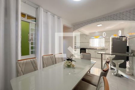 Casa à venda com 3 quartos, 280m² em Santa Cruz, Valinhos