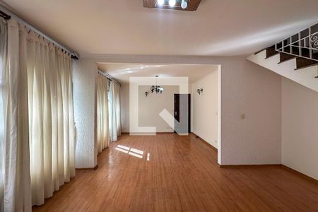Sala de casa para alugar com 5 quartos, 300m² em Vila Moinho Velho, São Paulo