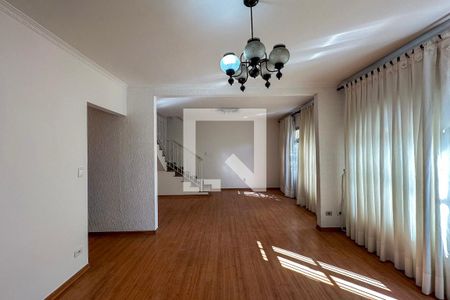 Sala de casa para alugar com 5 quartos, 300m² em Vila Moinho Velho, São Paulo