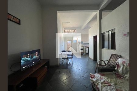 Casa para alugar com 7 quartos, 300m² em Nacional, Contagem