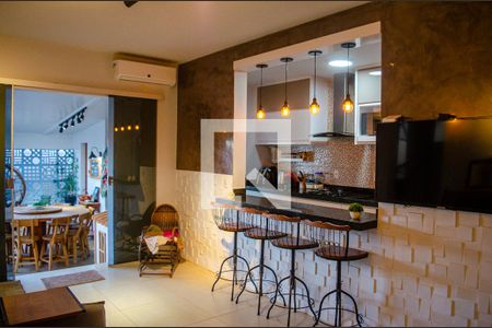 Apartamento à venda com 2 quartos, 80m² em Setor Negrão de Lima, Goiânia