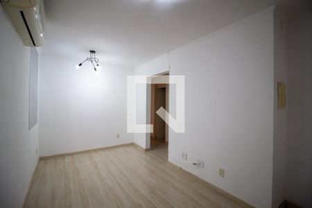 Sala de casa de condomínio para alugar com 3 quartos, 75m² em Po 1, Sorocaba