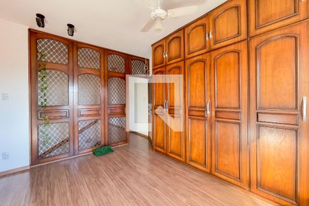 Suíte 1 de casa para alugar com 3 quartos, 173m² em Km 18, Osasco