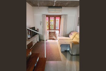 Sala de casa de condomínio para alugar com 2 quartos, 61m² em Jardim do Salso, Porto Alegre