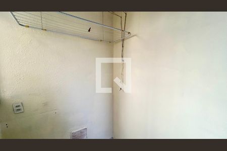 Cozinha/Área de serviço de apartamento para alugar com 2 quartos, 42m² em Vila Nova Bonsucesso, Guarulhos