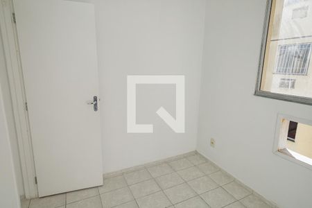 Quarto 2 de apartamento para alugar com 2 quartos, 45m² em Inhoaíba, Rio de Janeiro