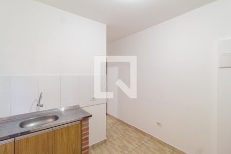Cozinha de casa para alugar com 1 quarto, 30m² em Jardim Marilu, Carapicuíba