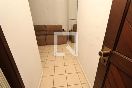 Sala de apartamento para alugar com 1 quarto, 80m² em Costa Azul, Salvador