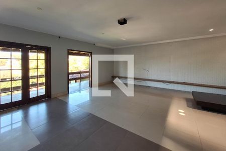 Sala de casa de condomínio para alugar com 4 quartos, 390m² em Badu, Niterói