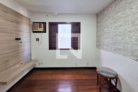 Quarto 1 de casa de condomínio para alugar com 4 quartos, 390m² em Badu, Niterói