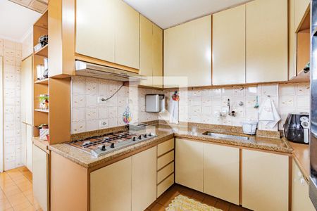 Cozinha de apartamento à venda com 3 quartos, 238m² em Vila Santo Estefano, São Paulo