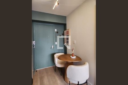 Sala/Quarto de kitnet/studio para alugar com 1 quarto, 28m² em Indianópolis, São Paulo