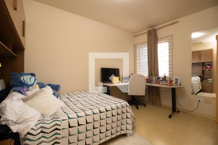 Quarto 1 de casa à venda com 3 quartos, 185m² em Novo Mundo, Curitiba