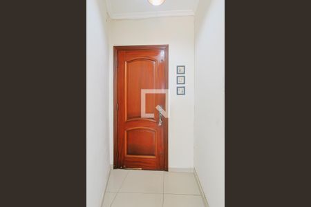 Hall de entrada de casa à venda com 3 quartos, 129m² em Jardim Ana Maria, São Paulo
