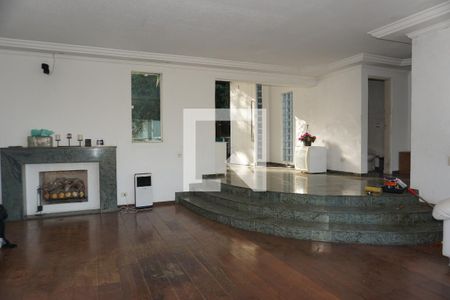 Sala de TV de casa de condomínio para alugar com 6 quartos, 3000m² em Jardim Iolanda, Embu das Artes