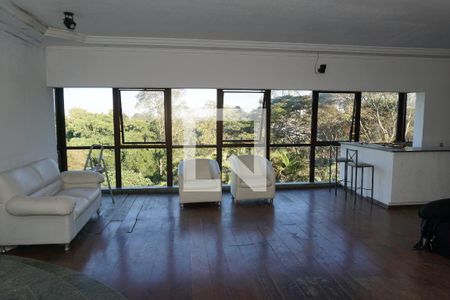 Sala de TV de casa de condomínio para alugar com 6 quartos, 3000m² em Jardim Iolanda, Embu das Artes