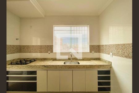 Apartamento para alugar com 4 quartos, 200m² em Santa Mônica, Uberlândia