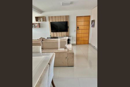 Apartamento para alugar com 4 quartos, 200m² em Santa Mônica, Uberlândia