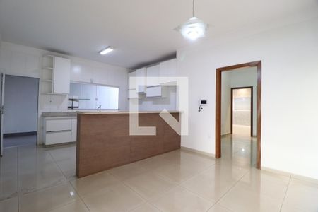 Sala de Jantar de casa para alugar com 3 quartos, 250m² em Brasil, Uberlândia