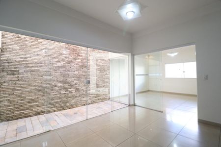 Sala de Jantar de casa para alugar com 3 quartos, 250m² em Brasil, Uberlândia