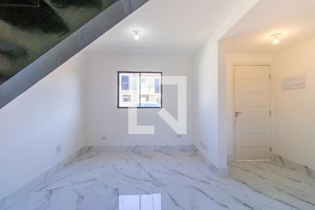 Sala de casa de condomínio para alugar com 3 quartos, 70m² em Jardim Ipes, Cotia