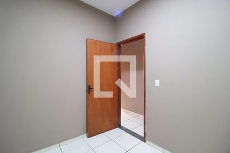 Quarto 2 de casa para alugar com 3 quartos, 200m² em Jardim das Palmeiras, Uberlândia