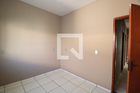 Quarto 1 de casa para alugar com 3 quartos, 200m² em Jardim das Palmeiras, Uberlândia