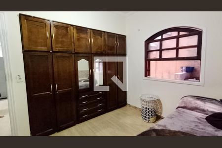 Quarto 1 de casa para alugar com 4 quartos, 120m² em Caxangá, Suzano