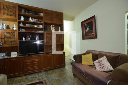 Sala de casa à venda com 3 quartos, 231m² em Vila Valqueire, Rio de Janeiro